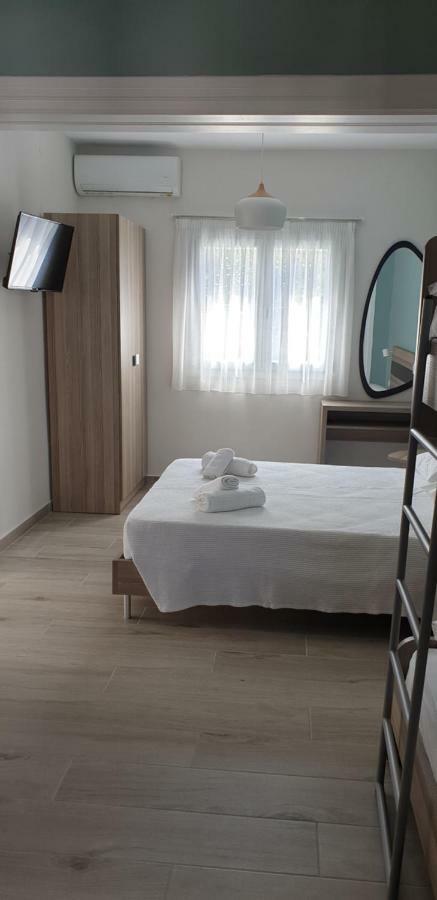 Chriselia Apartman Néa Róda Kültér fotó