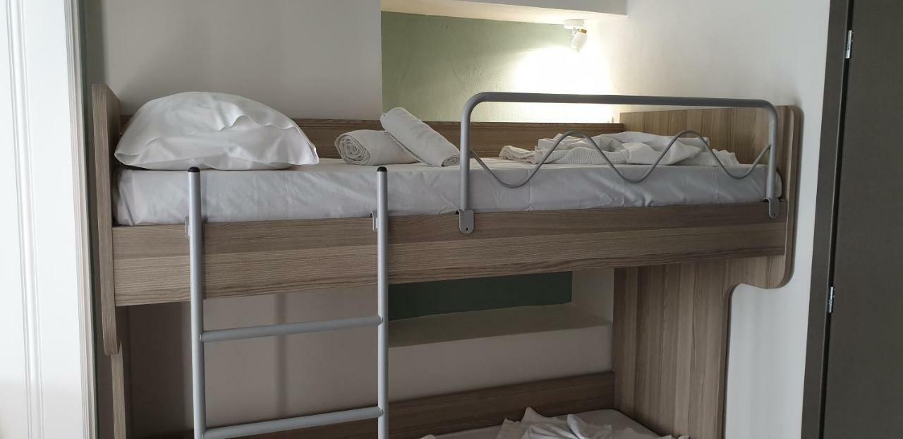 Chriselia Apartman Néa Róda Kültér fotó