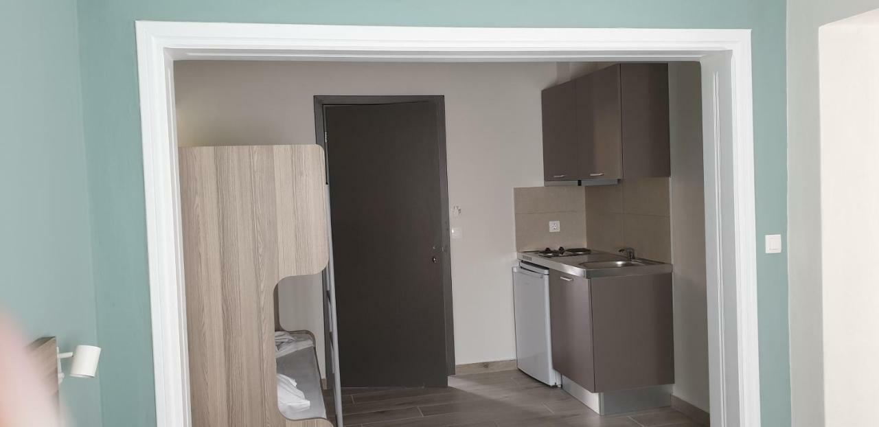 Chriselia Apartman Néa Róda Kültér fotó