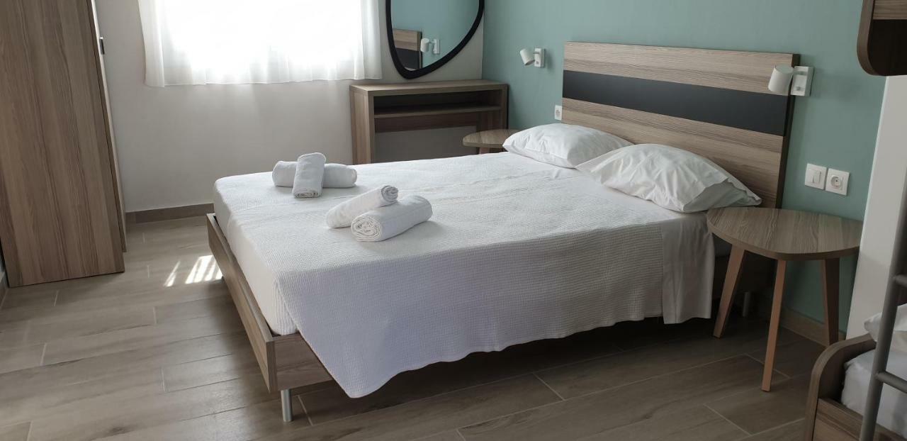 Chriselia Apartman Néa Róda Kültér fotó