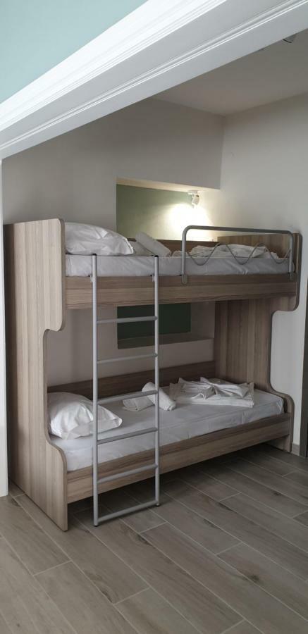Chriselia Apartman Néa Róda Kültér fotó